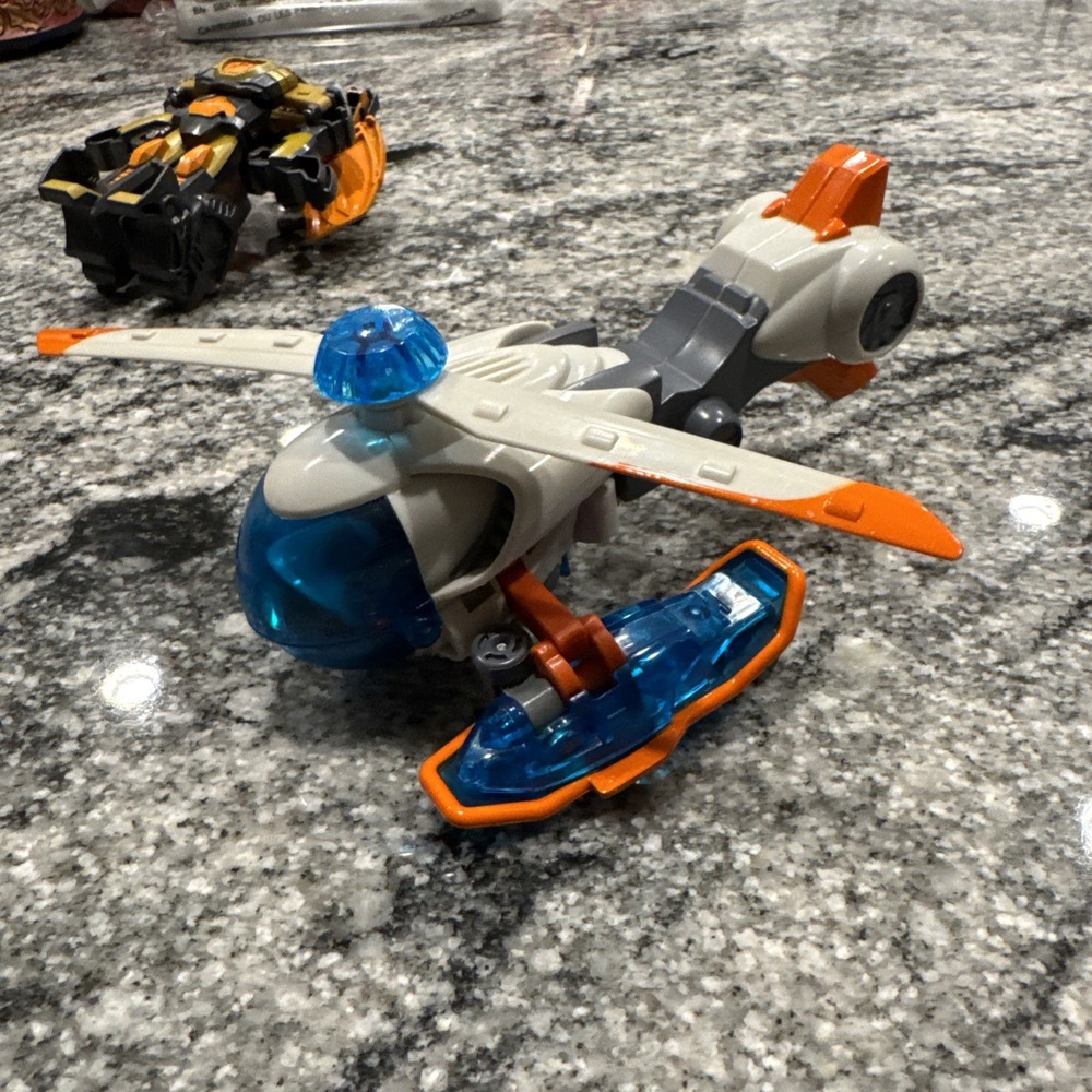 Transformer DinoBot Predaking and Rescue Bot Rescan Blades Flight Bot Figure - Picture 8 of 11
